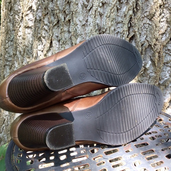 Spring Step *WYETTE (38) WOMEN’S Leather ankle Bootie, Both side zip closure. - Picture 4 of 11